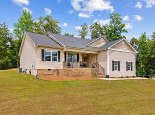 137 Hickory Ln, Chatsworth, GA 30705
