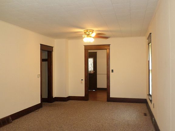 Living Room / Dining Room