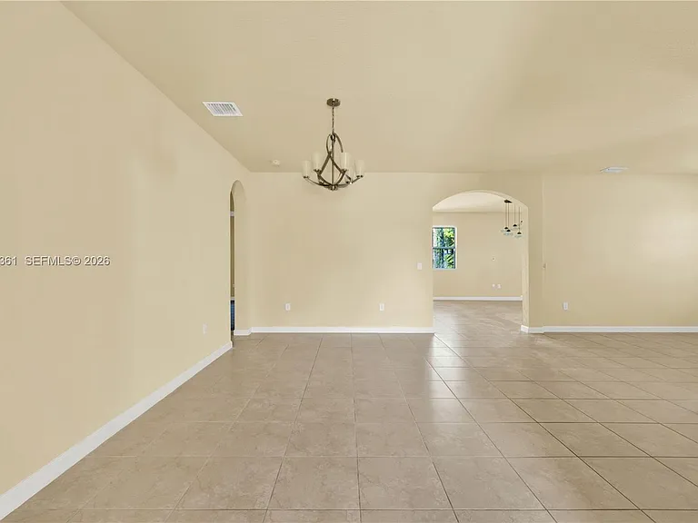 SW 155th Ct — Photo 11