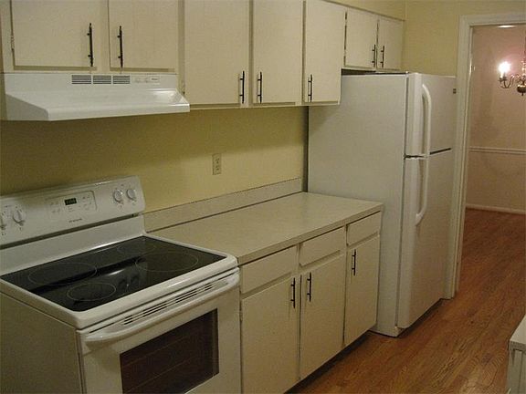 5th image of 725 Dalrymple Rd APT 3 H