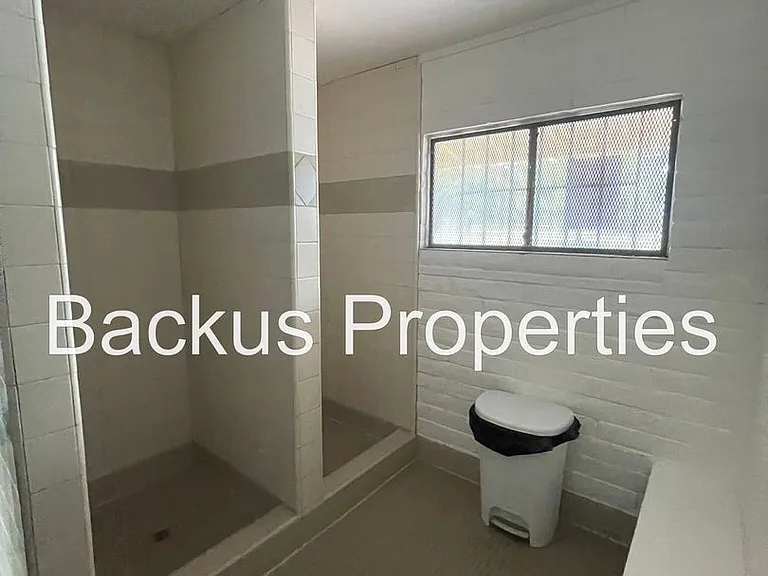 14685 Charter Oak Blvd — Photo 17