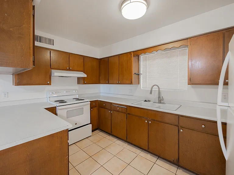 617 E Brown Rd, Mesa Az — Photo 12