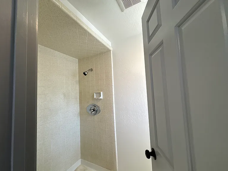 5070 Poplar Rd — Photo 20