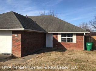 2762 Alton Ave #B, Springdale, AR 72764