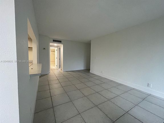 2nd image of 9441 Live Oak Pl APT 209