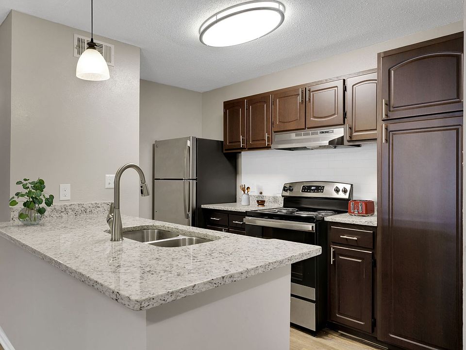Magnolia - 2 Bed / 2 Bath - 977 Sq.Ft.