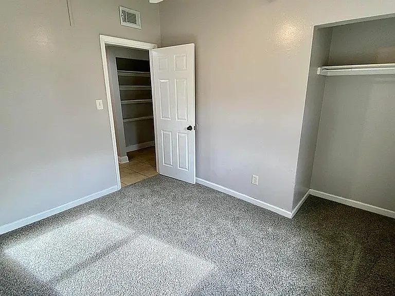 1682 Mayhew St — Photo 6