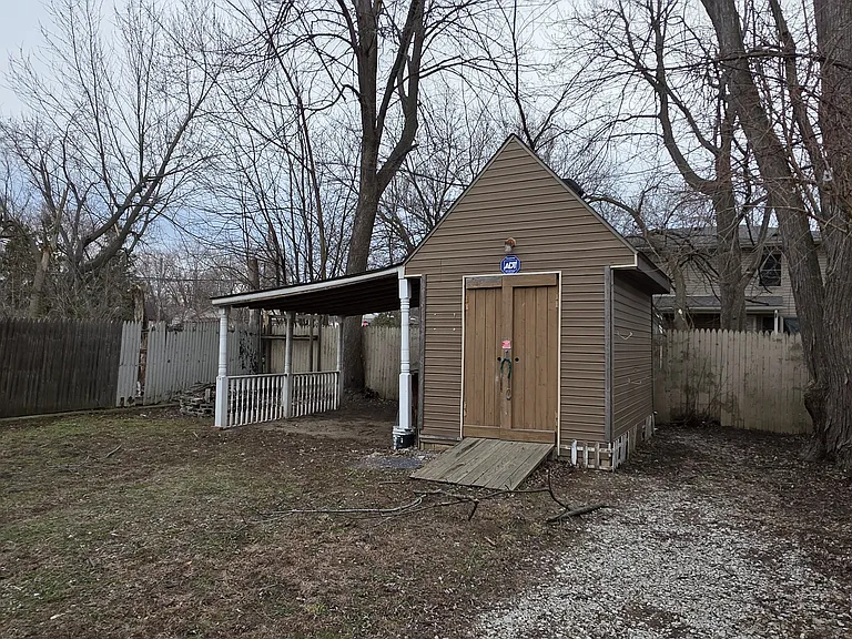 33507 Berville Ct — Photo 25