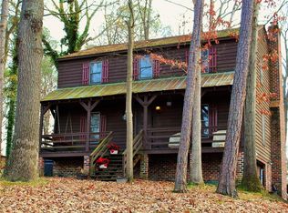 3809 Terjo Ln, Chester, VA 23831