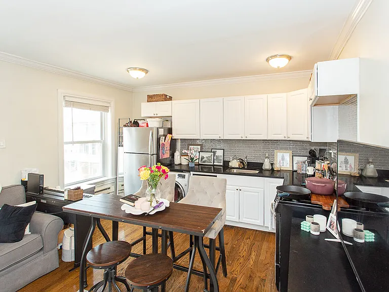 2129 N Dayton St #603 — Photo 4