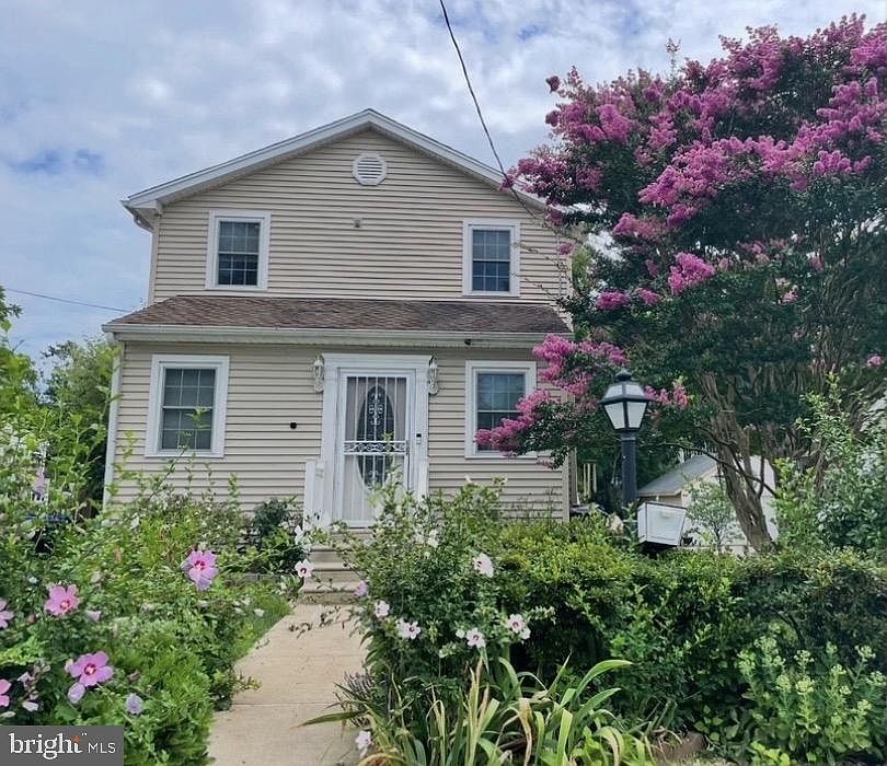 1st image of 1033 Galbreath Ave