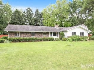 40 N Cypress Dr, Bristol, IL 60512