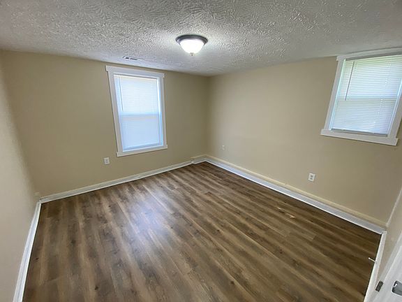 3rd image of 1541 Norton Ave