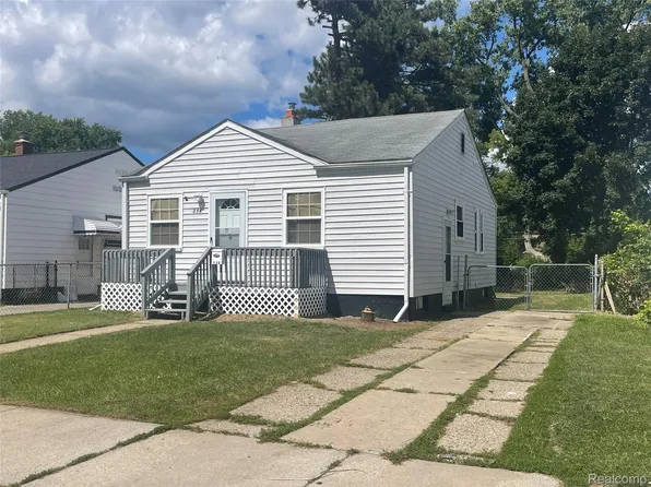 236 W Cornell Ave, Pontiac, MI 48340