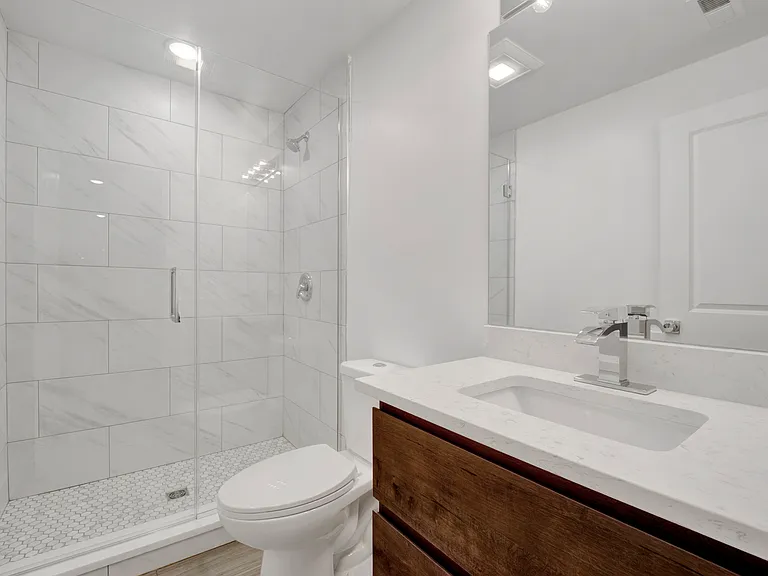 1814 S Throop St #1F — Photo 20