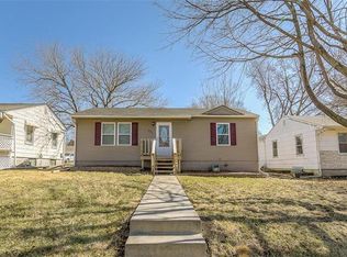 1631 2nd Ave, Leavenworth, KS 66048