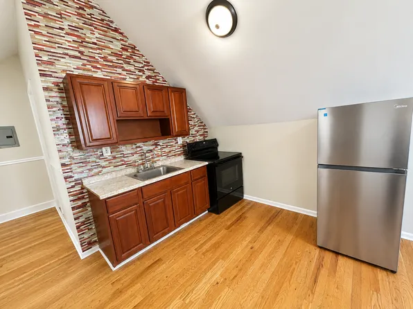 281 Schley St #3, Newark, NJ 07112