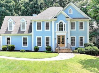 5375 Overbend Trl, Suwanee, GA 30024