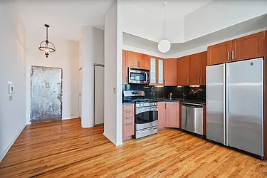 Sold by Avenue Sotheby's International Realty