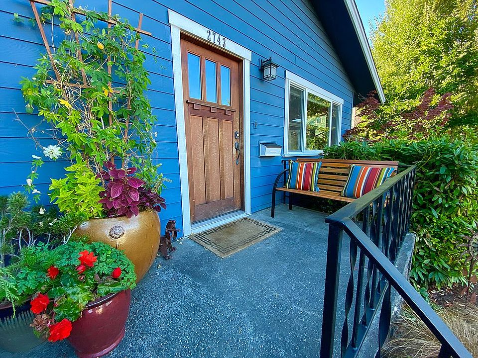 2nd image of 2743 47th Ave SW