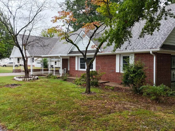 110 Fonville St, Sharon, TN 38255