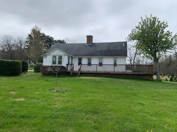 257 Wylie School Rd, Voluntown, CT 06384