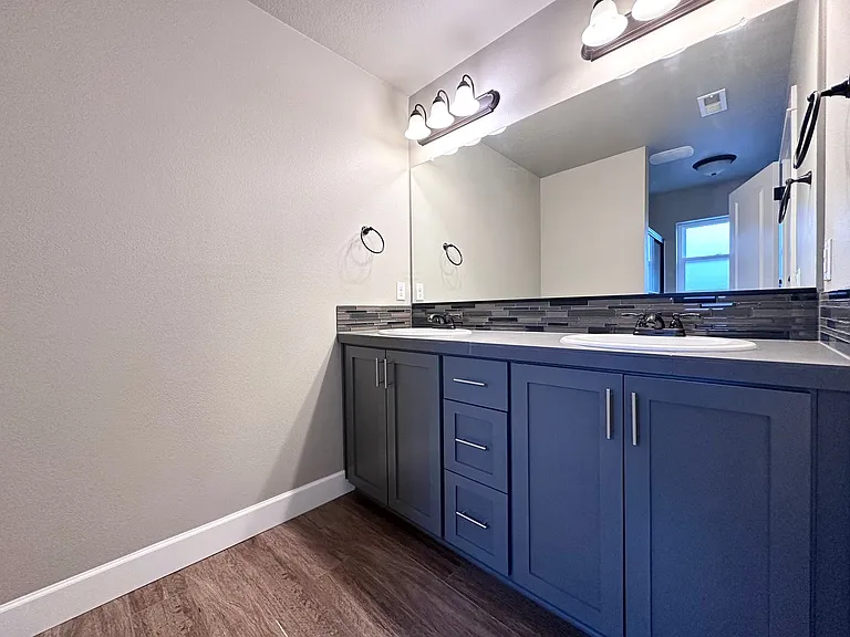 4337 N Hunt St — Photo 19