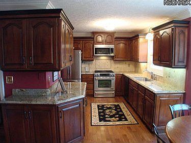 3rd image of 6909 Weatherby Dr