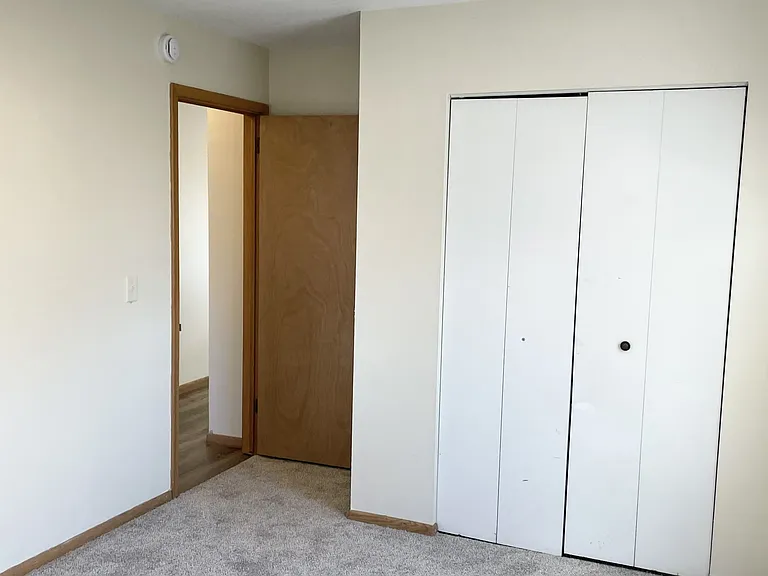 Med Park Apartments — Photo 6