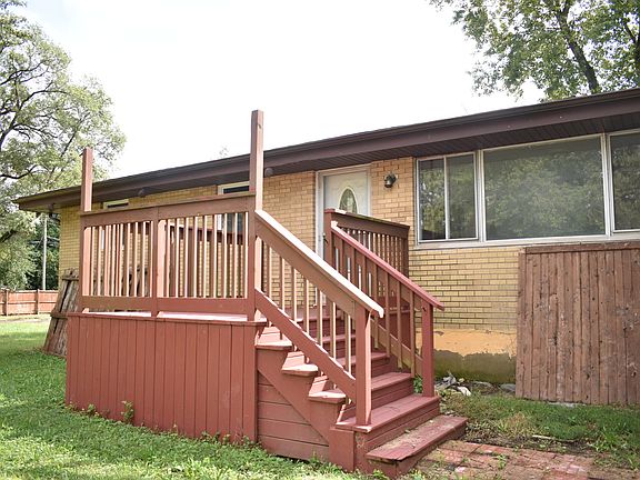 3rd image of 1400 Eunice Ave