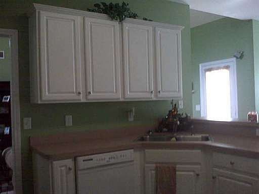 3rd image of 5985 Windsorcreek Dr