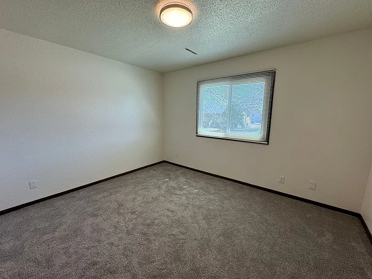 4415 Toronto St #2 — Photo 10