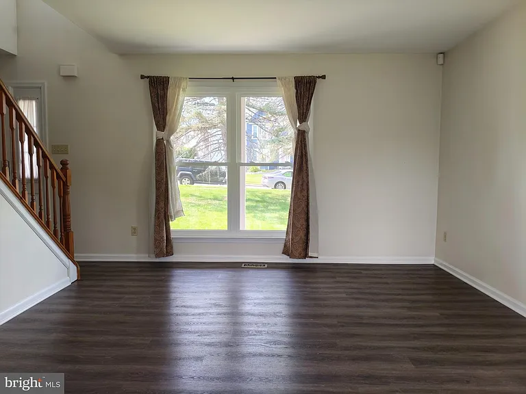 329 Misty Autumn Dr — Photo 4
