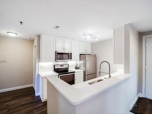 1100 Quaker Hill Dr APT 205, Alexandria, VA 22314