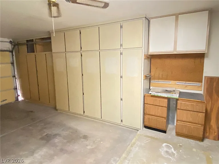 9012 Starmount Dr — Photo 24