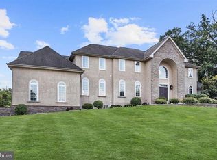 433 Elbo Ln, Mount Laurel, NJ 08054