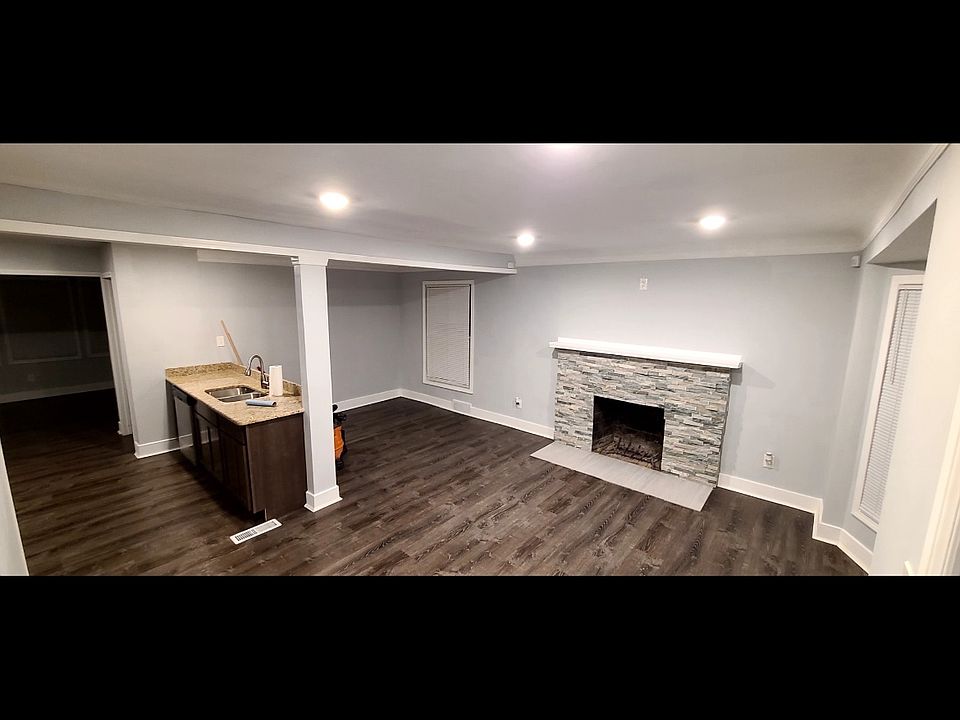 1st image of 14050 Lincoln Ave