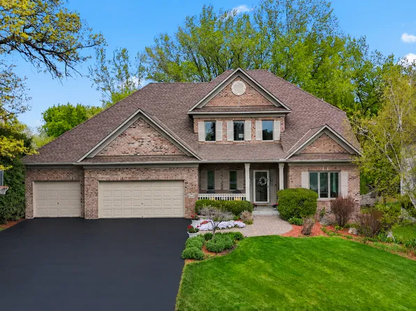 8669 Carriage Hill Rd, Savage, MN 55378