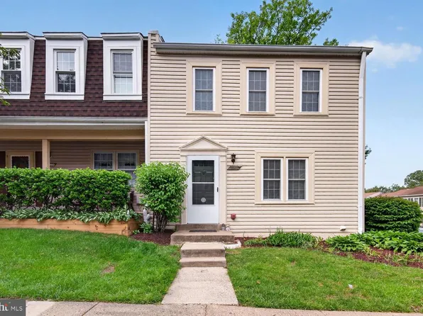 6358 Fenestra Ct, Burke, VA 22015