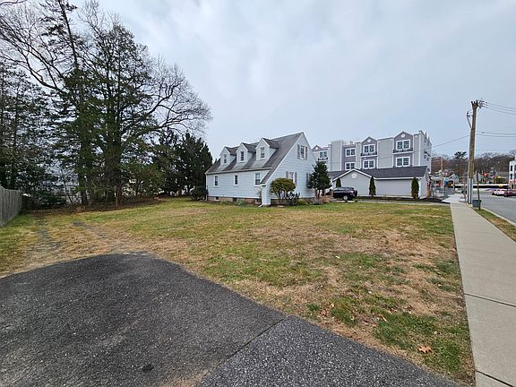 3rd image of 109 Linwood Ave
