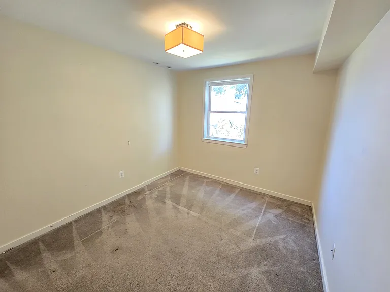 608 S Washington St — Photo 11