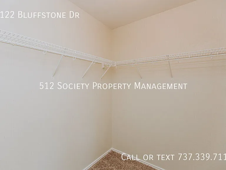2122 Bluffstone Dr — Photo 9