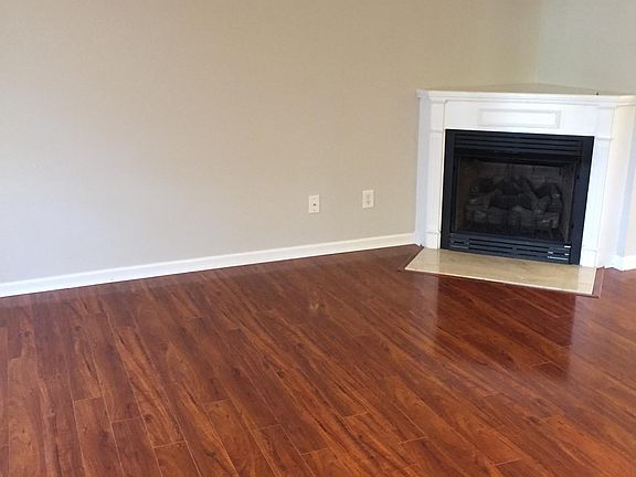 4th image of 11159 Saintsbury Pl