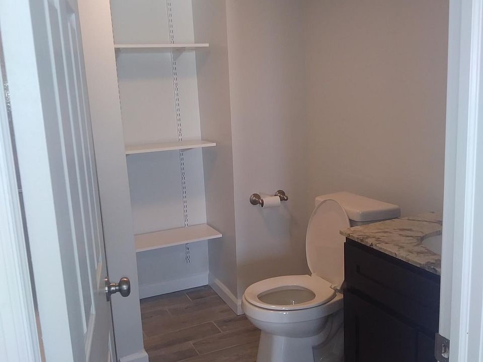 2nd image of 46 Grandview Ave