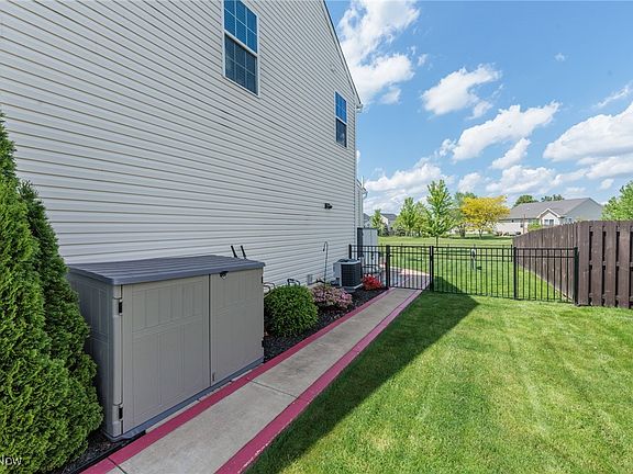 3rd image of 5191 Sun Meadow Dr