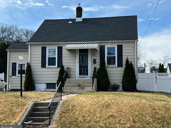 124 Spruce Ave, Westville, NJ 08093