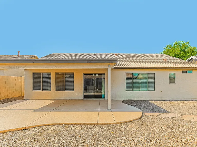 4148 E Stratford Pl — Photo 16