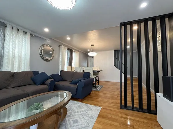 11906 147th St, Jamaica, NY 11436