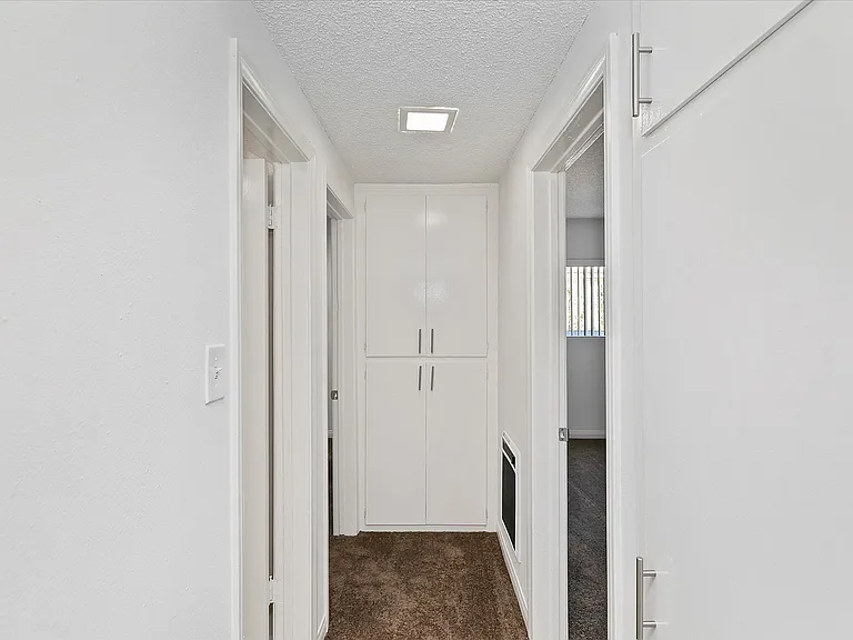 16229 Woodruff — Photo 23