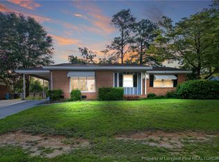 817 Glensford Dr, Fayetteville, NC 28314